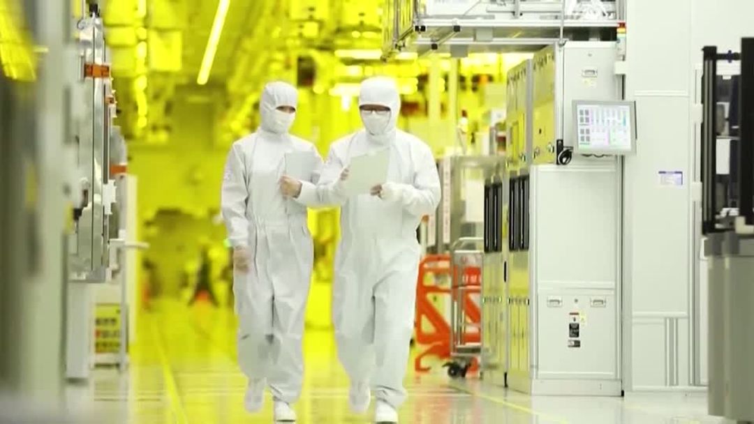 Samsung's 250-fold jump in chip profit